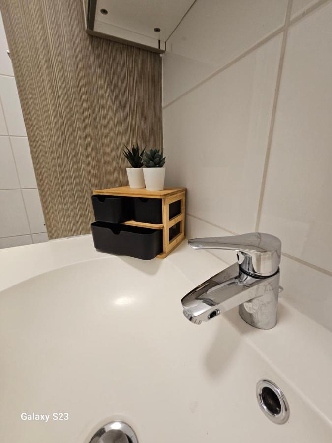 Hilltoni Suite-10 Min From The Center * Vienna